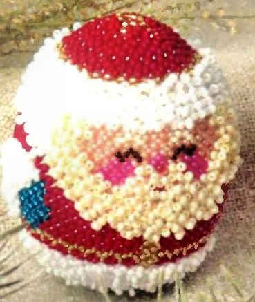 Яйцо из бисера - Дед Мороз