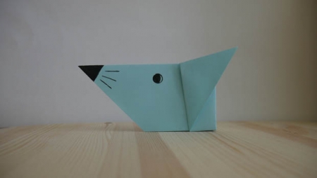 Оригами. Как сделать мышку из бумаги (видео урок)
