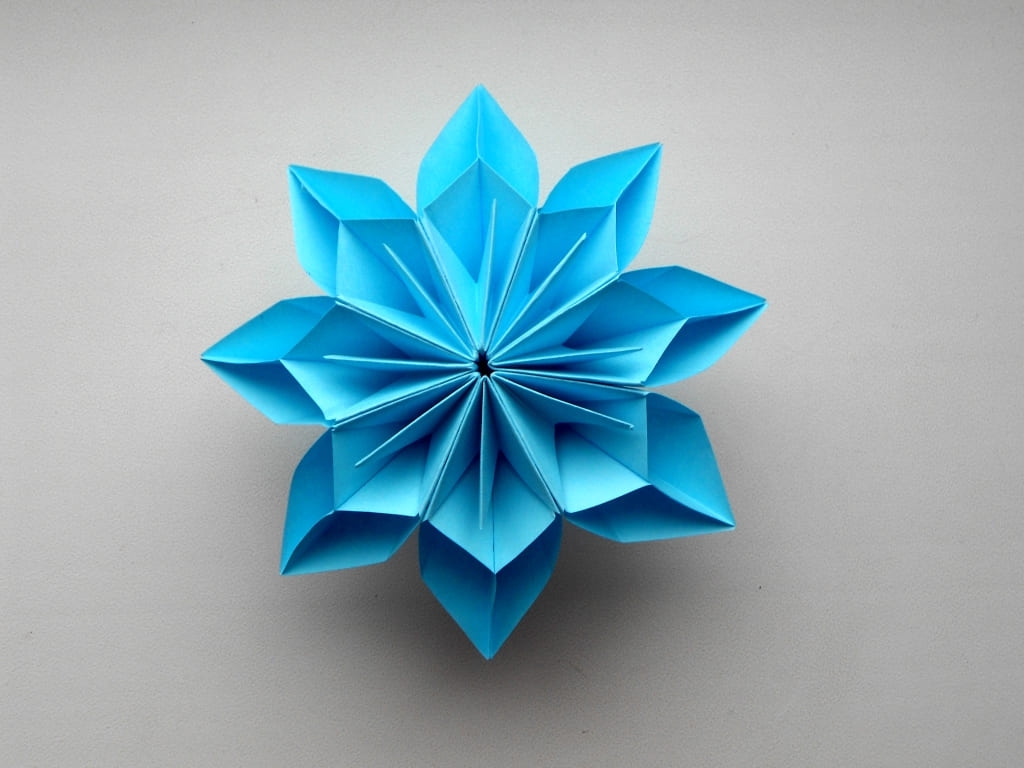 Роза-трансформер в технике модульное оригами