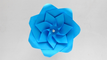 Как сделать реалистичные бумажные розы ? красивый оригами цветок